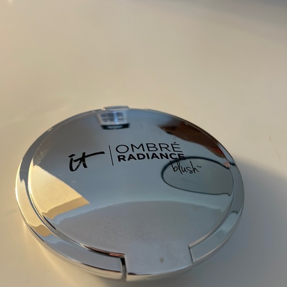 it cosmetics Other - it Ombré Radiance Blush